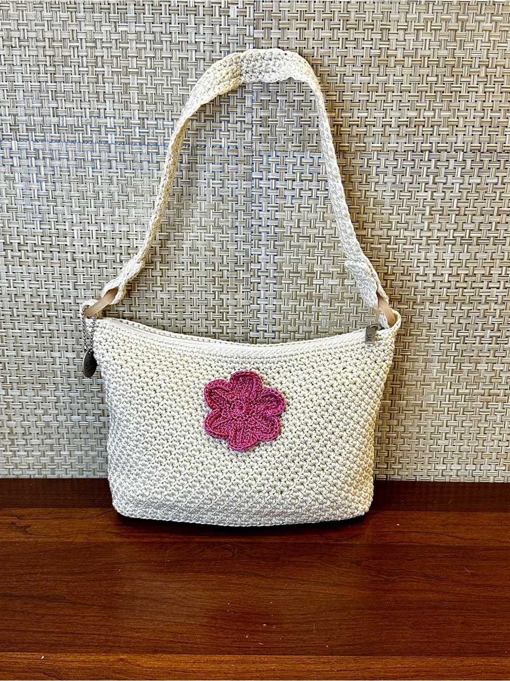 VTG 1990s/Y2K The Sak Cream Crochet Shoulder Bag with Rose Flower Pin/Logo Charm